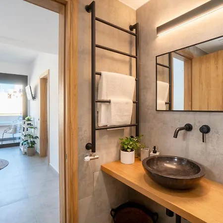 Apartament Flor28 Stone House *
