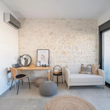 Flor28 Stone House Apartament